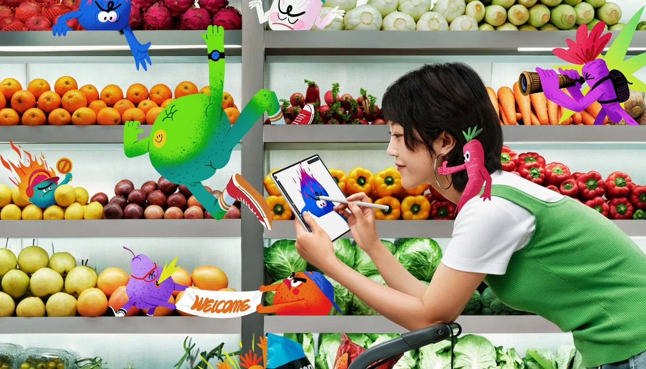 Person drawing with a stylus on HUAWEI MatePad Air in a manufacturer lifestyle photograph.